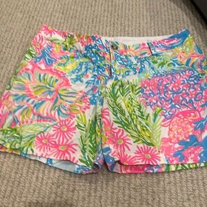 Lilly Pulitzer Lovers coral Jayne Shorts size 12